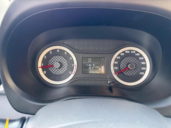 Hyundai Grand i10 2022 - 7