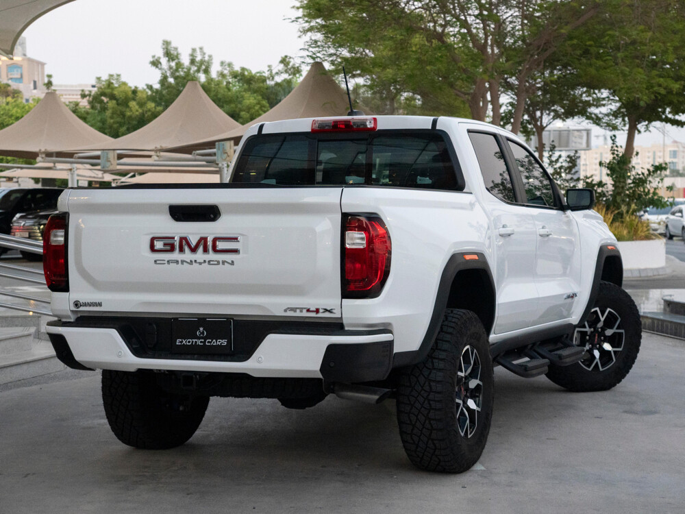 GMC Canyon AT4X 2026 - 25