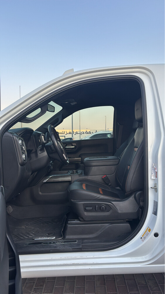 For Sale GMC AT4 2022 - 8