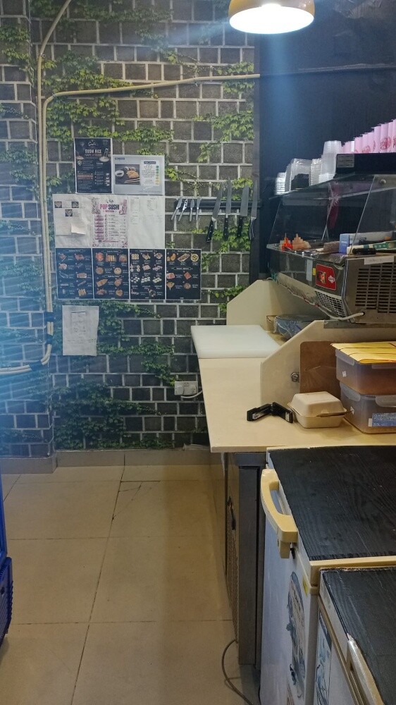 URGENT RESTAURANT SALE – GHARAFA, D - 5