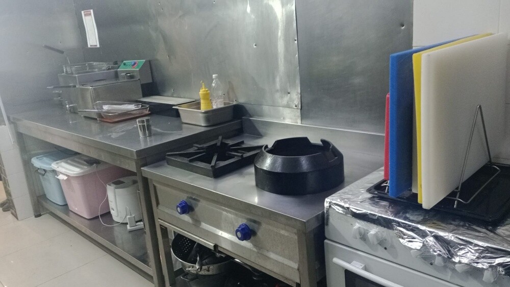 URGENT RESTAURANT SALE – GHARAFA, D - 3