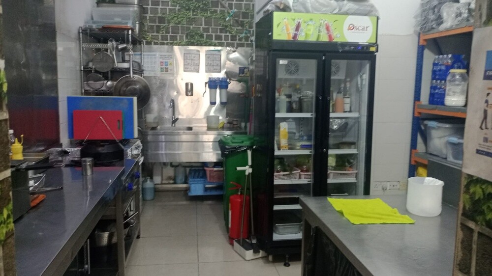 URGENT RESTAURANT SALE – GHARAFA, D - 4