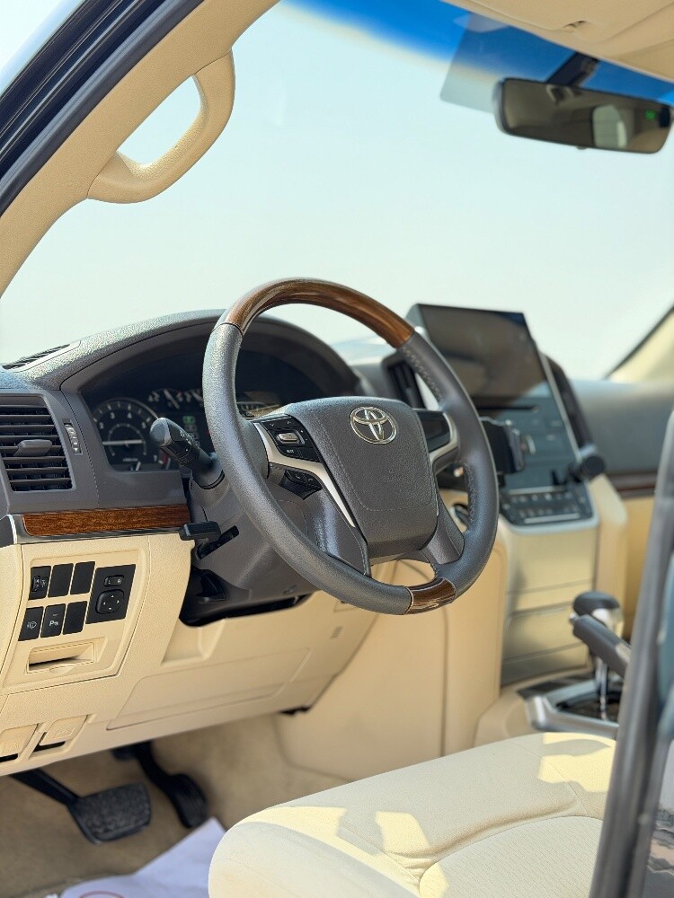 Toyota land cruiser gxr v6 - 7