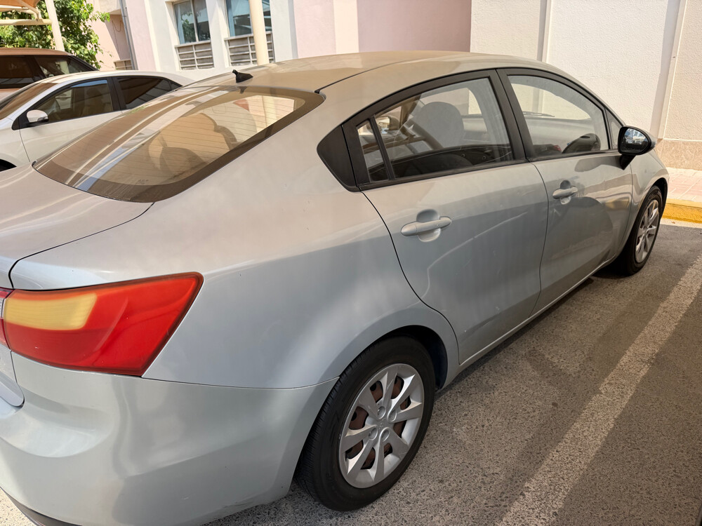 kia Rio  - 5