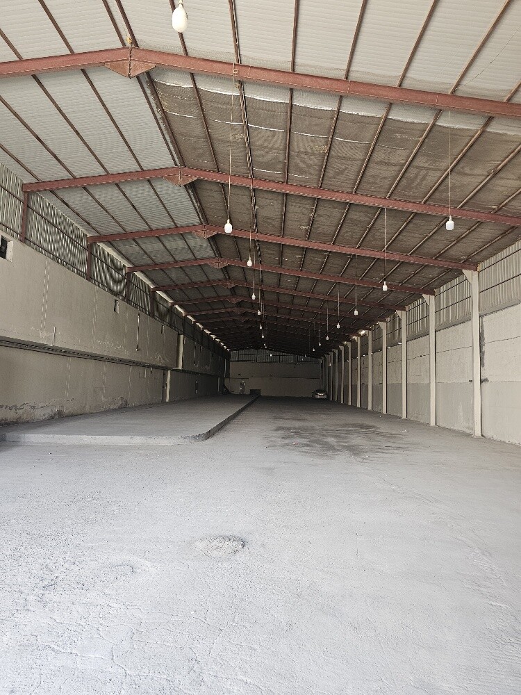 Warehouse for rent in the industria - 2