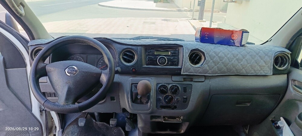باص نيسان اورفان 2016 - 8