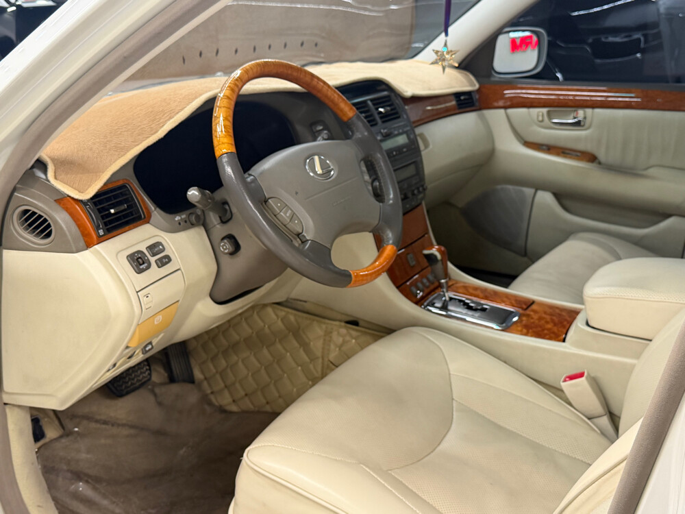 Lexus LS430 - 5