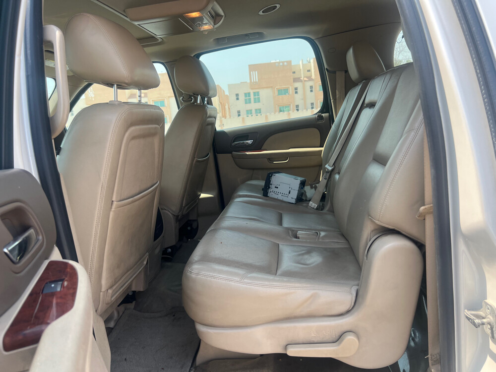 Chevrolet suburban 2013 - 6