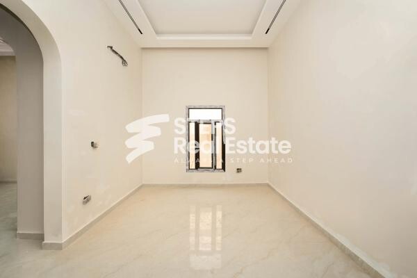 10BR Villa with Majlis in Umm Qarn - 8