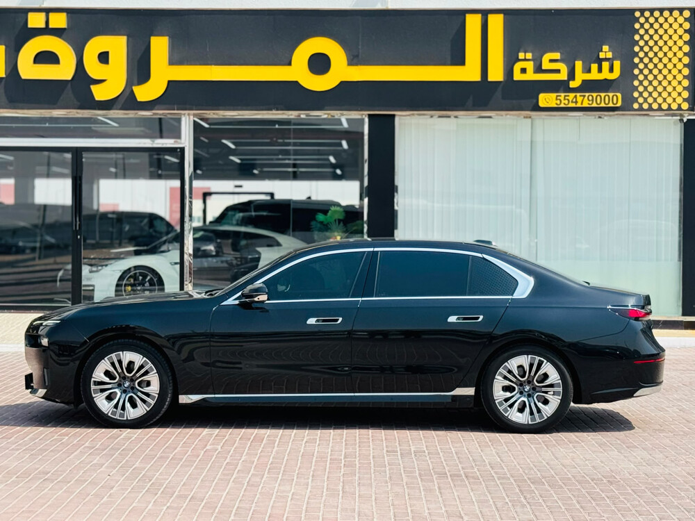 بي ام دبليو 735 أي موديل 2025 - 5