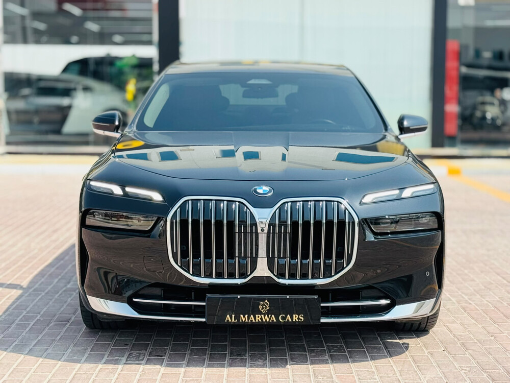 بي ام دبليو 735 أي موديل 2025 - 1