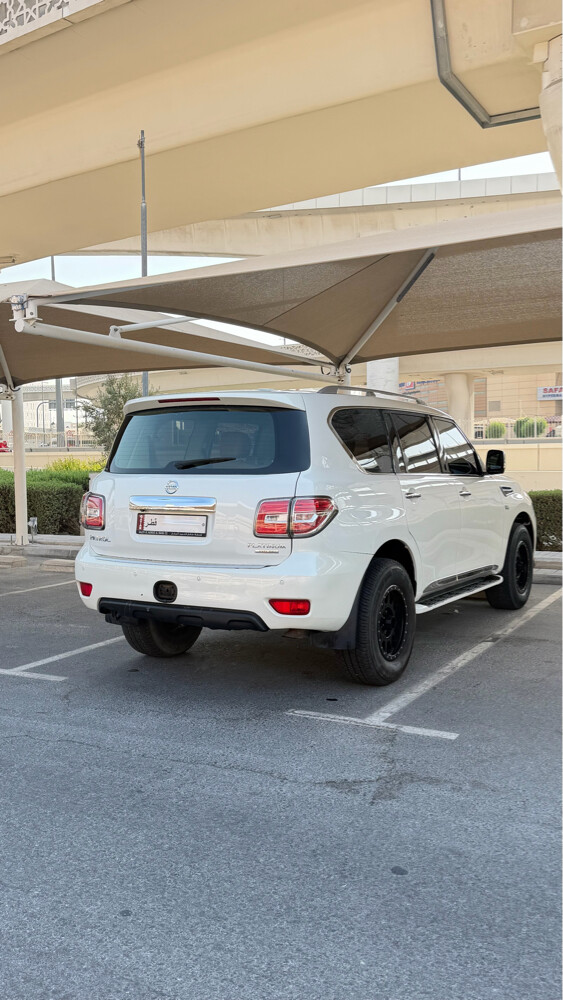 نيسان ٤٠٠ - 4
