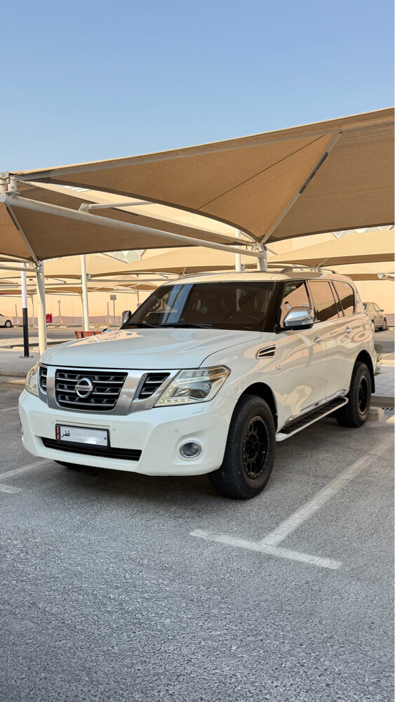 نيسان ٤٠٠ - 1