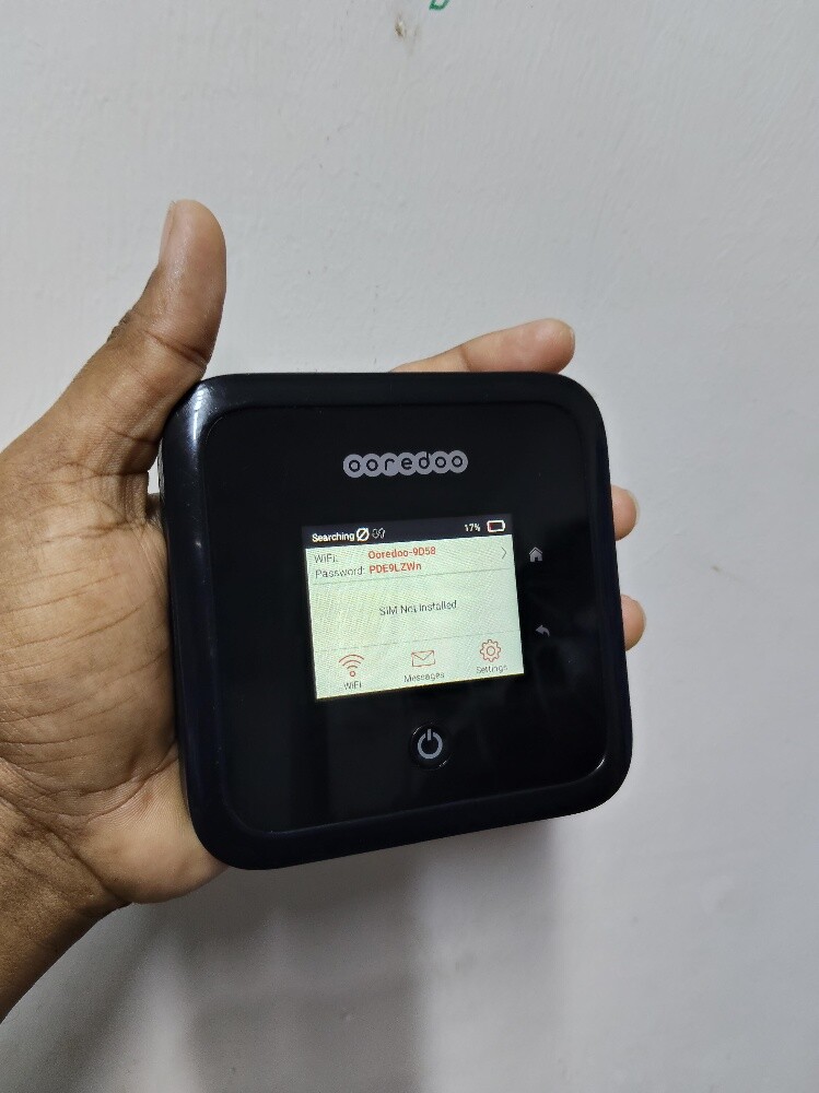 M5 5G pocket WiFi router - 2