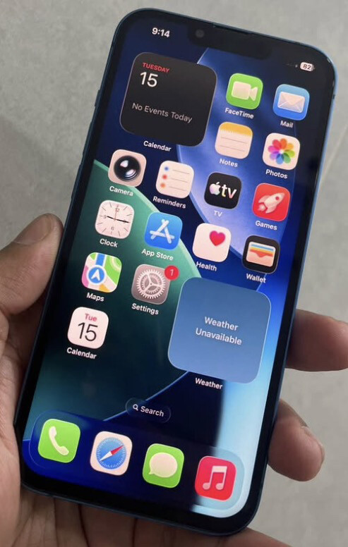 iPhone 13 - 1