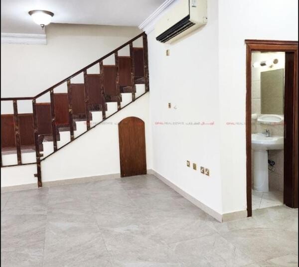 Villa opposite Woznan Mall - 13