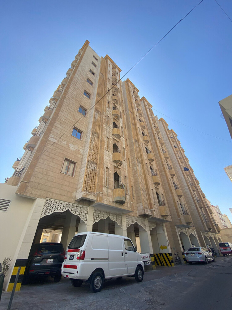 للبيع عماره الغانم القديم - 1