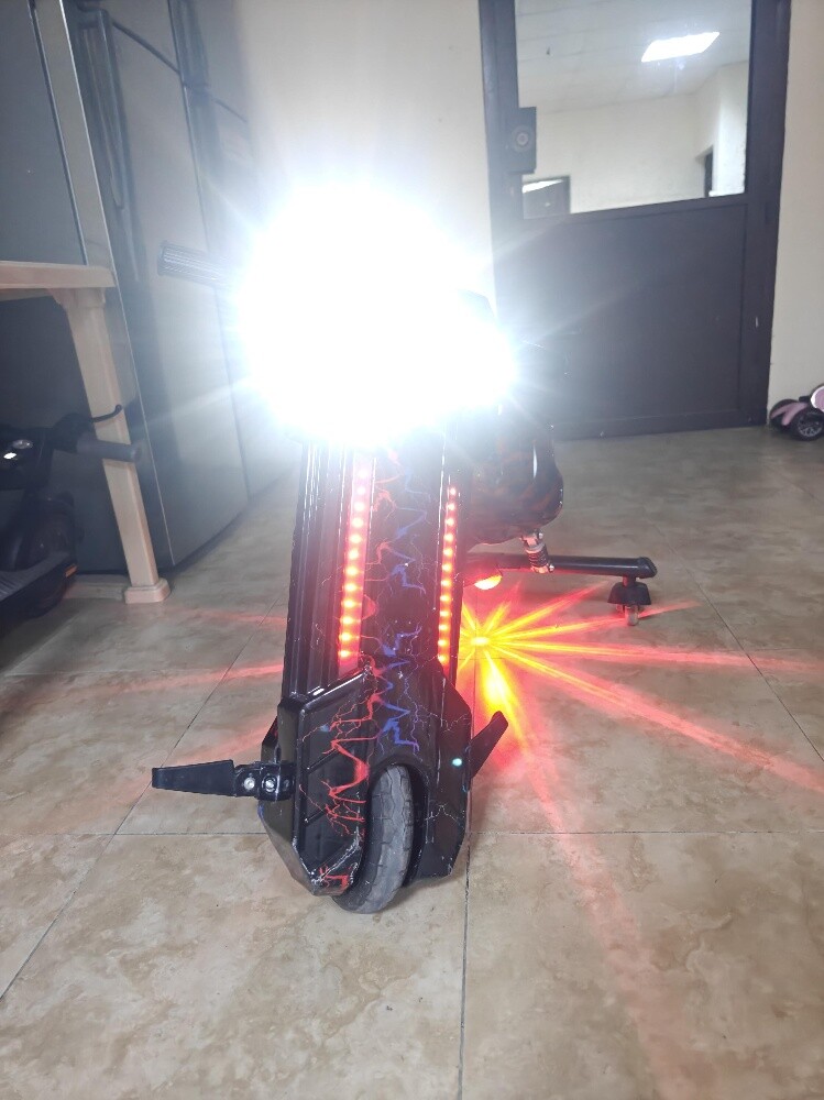 Electric schoter Bluetoot lik new - 6