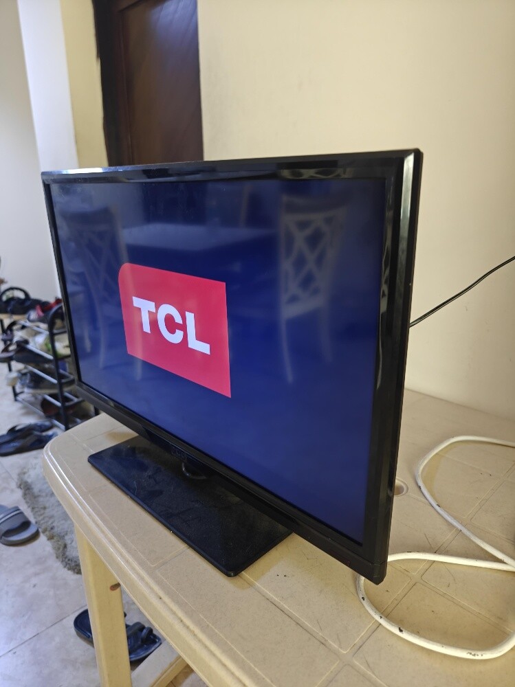 Tcl Led tv 28 inch no smart - 1