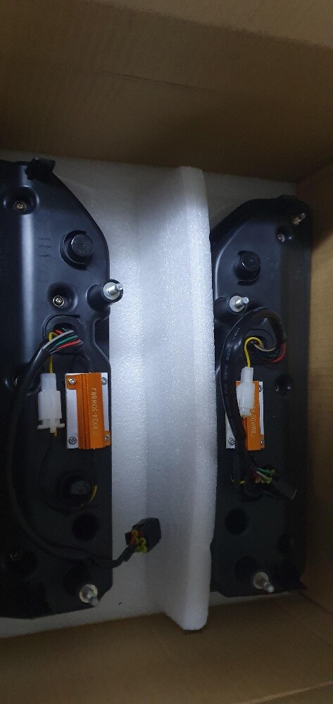 suzuki jimny tail light gray color - 9