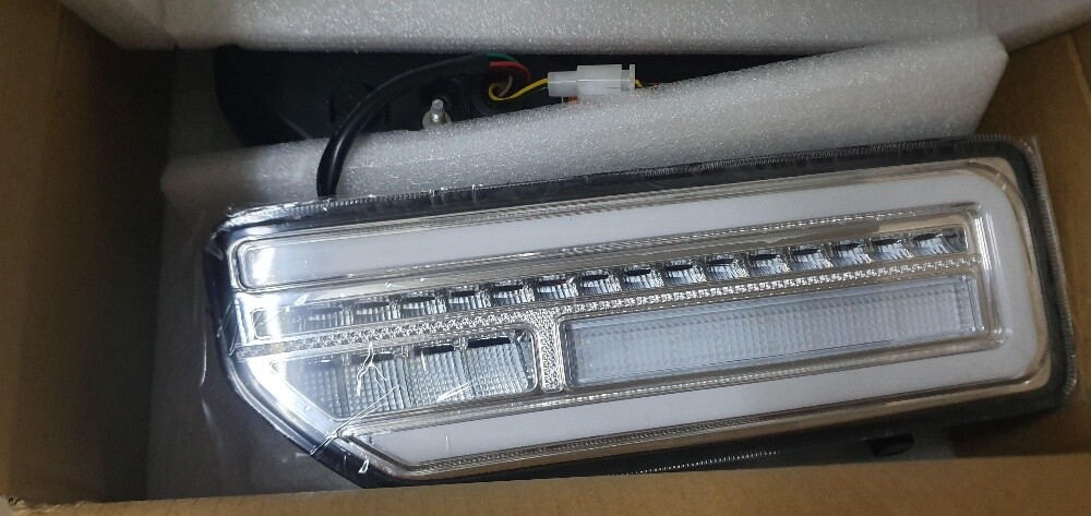 suzuki jimny tail light gray color - 4