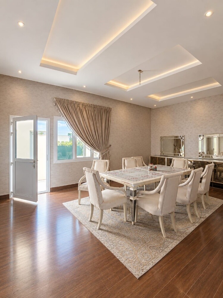 فيلا ممتازة للسكن عمرها 3 سنوات - 5