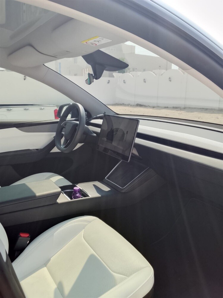 TESLA MODEL Y LONG RANGE 2025 - 6