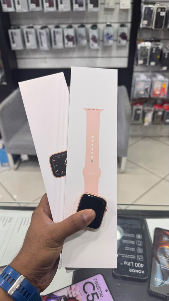Apple Watch Series 5 Non Active  - 1