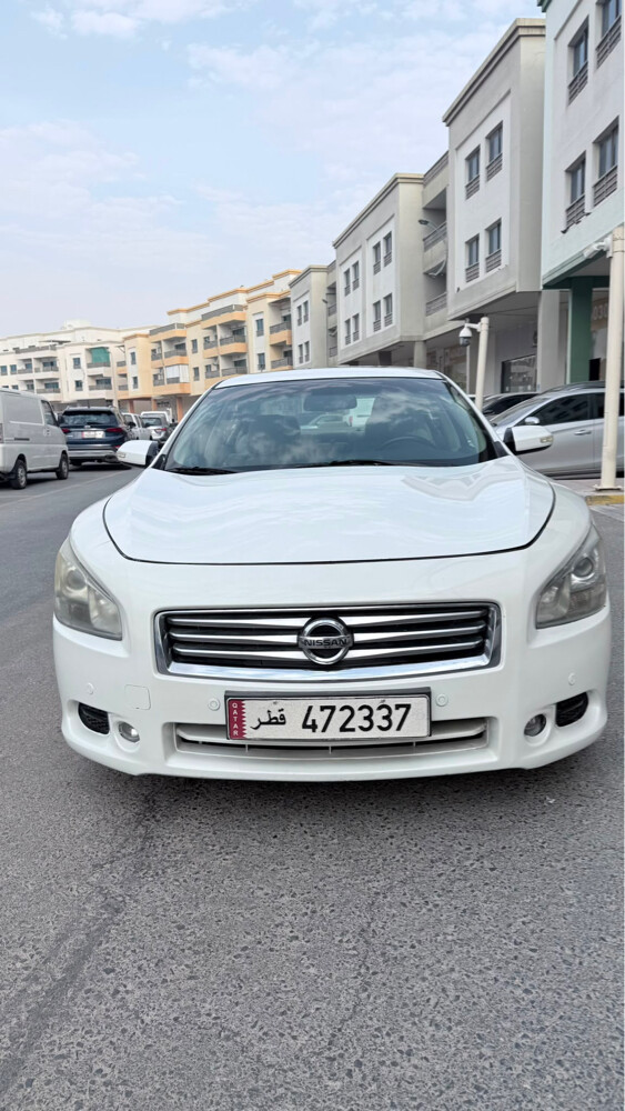 Nissan maxima - 1