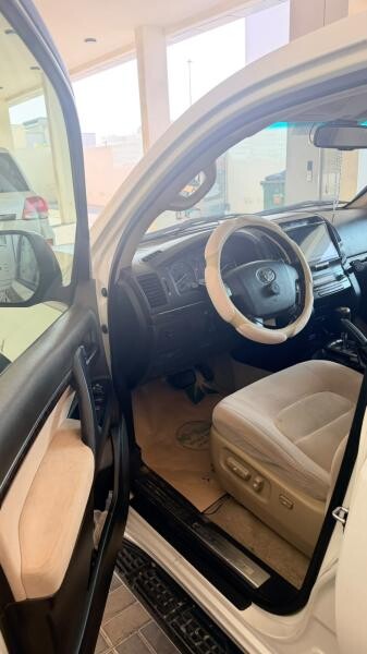 For Sale  Toyota Land Cruiser 2011 - 2