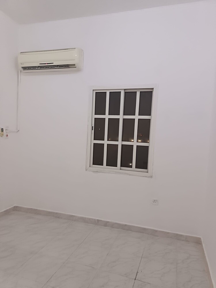 للإيجار في عين خالد - 3