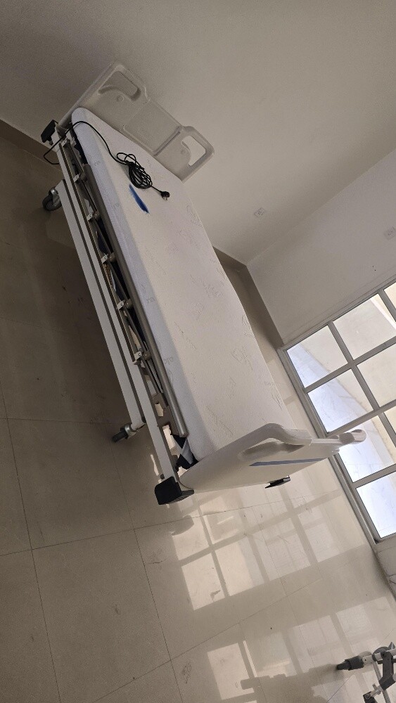 Medical bed + wheelchair - 1