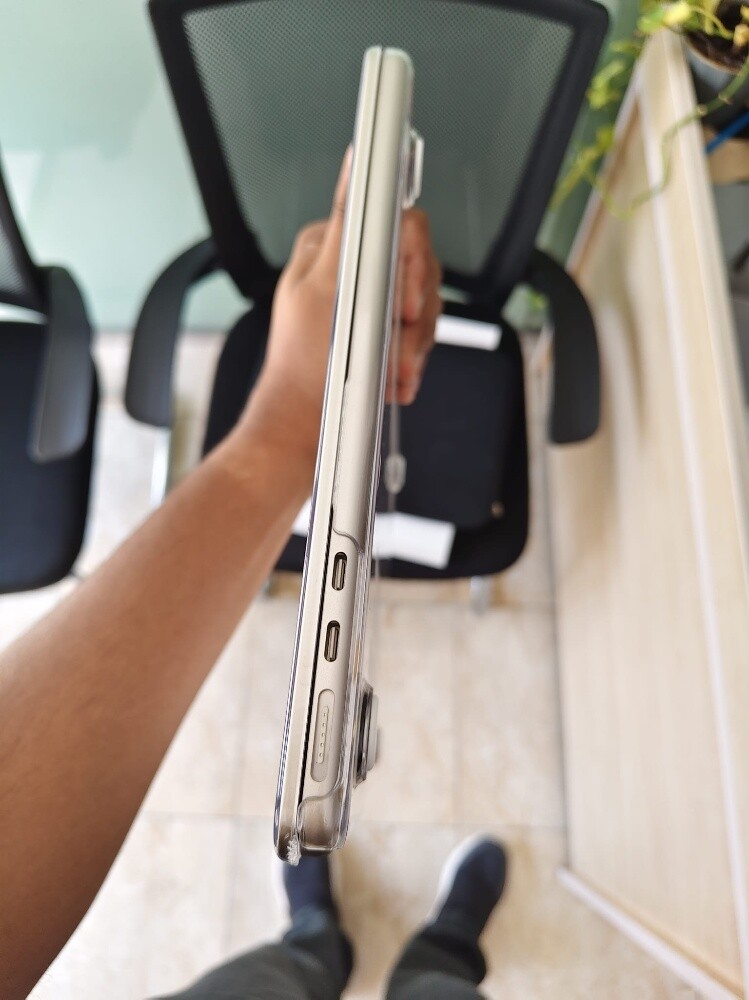 Macbook Air M4 512 GB new condition - 2