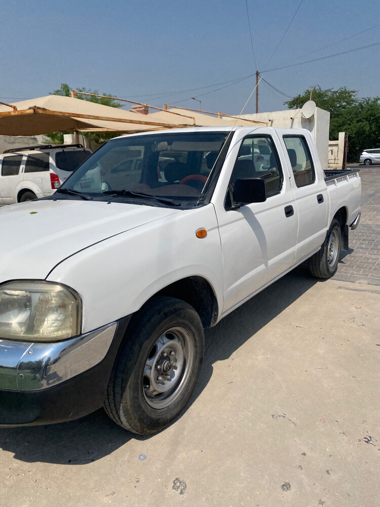 Nissan 2010 Model - 3