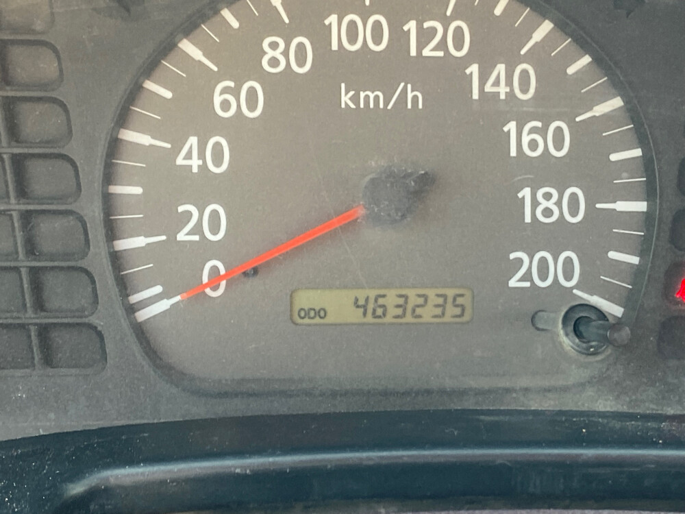 Nissan 2010 Model - 7