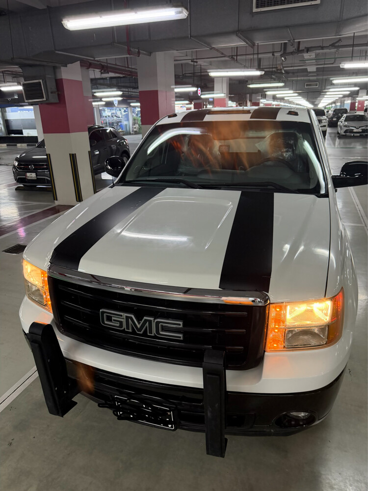 GMC  - 2