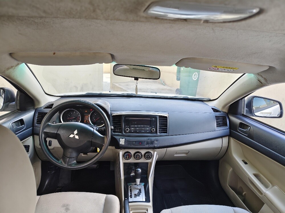 Mitsubishi    lancer   EX    2017 - 10