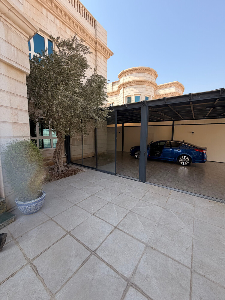 Standalone Villa in Al Markhiya - 23