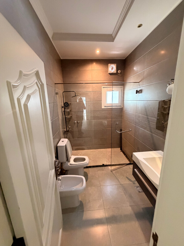 Standalone Villa in Al Markhiya - 12
