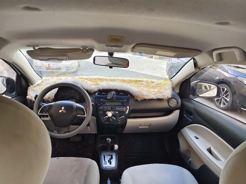 Mitsubishi     Attrage     2020 - 12