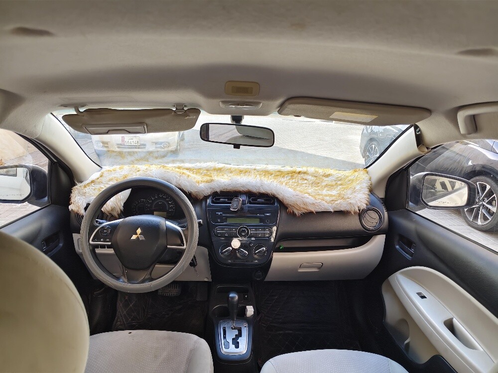 Mitsubishi     Attrage     2020 - 15