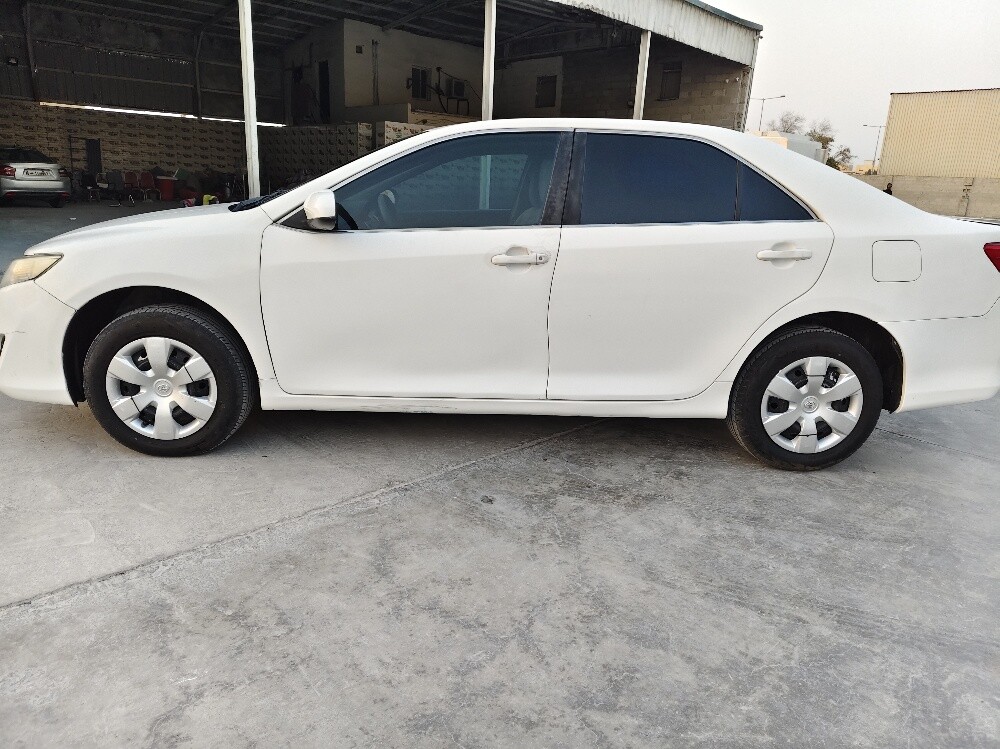 Toyota    Camry    2013   tv screen - 8