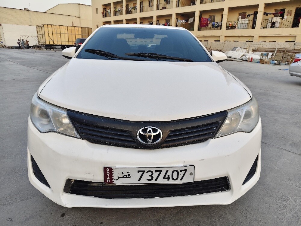 Toyota    Camry    2013   tv screen - 1