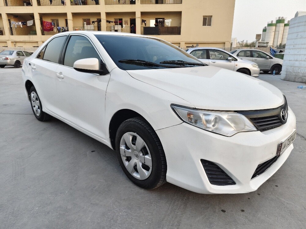 Toyota    Camry    2013   tv screen - 4