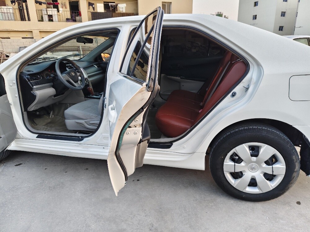 Toyota    Camry    2013   tv screen - 20