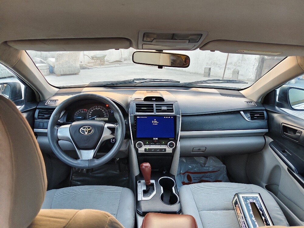 Toyota    Camry    2013   tv screen - 10