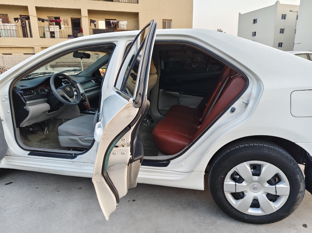 Toyota    Camry    2013   tv screen - 14