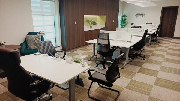 Private Office in West Bay - 1