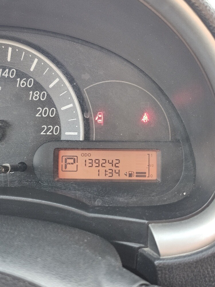 nissan micra - 8