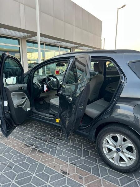 Urgent sale Ford EcoSport 2015 mdl - 4